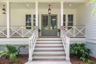 727 McCants Dr, Mount Pleasant, SC 29464 - Photo 3