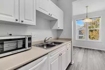 1833 Chatelain Way, Mount Pleasant, SC 29464 - Photo 7