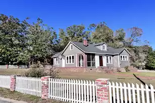 303 Warren St, Walterboro, SC 29488 - Photo 13