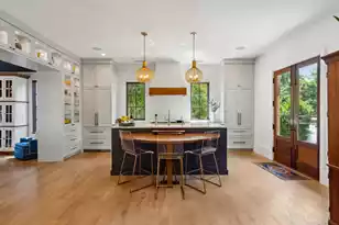 134 3rd Ave, Mount Pleasant, SC 29464 - Photo 13