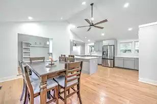 129 Sycamore Dr, Summerville, SC 29485 - Photo 9