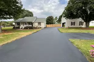 310 Templeton Dr, Spartanburg, SC 29306 - Photo 47