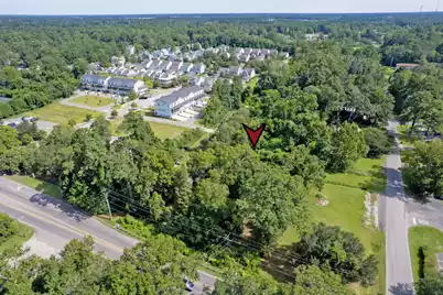 325 5th N Street W, Summerville, SC 29483 - Photo 17