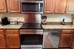 662 Poaug Ln, Mount Pleasant, SC 29464 - Photo 17