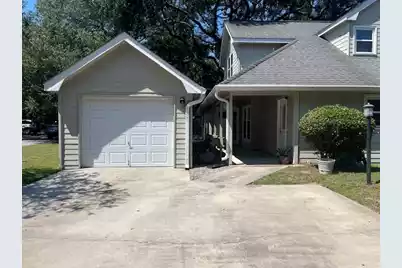 662 Poaug Lane, Mount Pleasant, SC 29464 - Photo 3