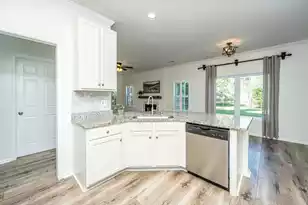 2339 Parsonage Woods Ln, Mount Pleasant, SC 29466 - Photo 9