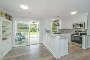 2040 Comingtee Ln, Mount Pleasant, SC 29464 - Photo 13