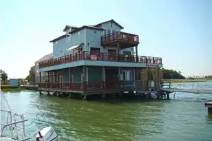 67 10th Street W, Folly Beach, SC 29439 - Photo 5