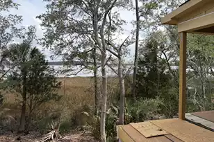 2296 Beckenham Dr, Mount Pleasant, SC 29466 - Photo 7
