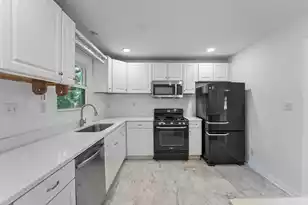 1749 Lady Ashley St, Charleston, SC 29412 - Photo 13