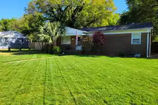 1749 Lady Ashley St, Charleston, SC 29412 - Photo 3