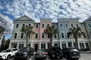 656 Coleman Blvd, Mount Pleasant, SC 29464 - Photo 1