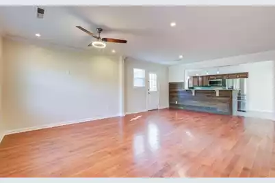 3627 Marginal Road, Mount Pleasant, SC 29466 - Photo 7