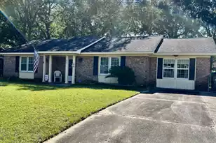 403 Logan Dr, Summerville, SC 29483 - Photo 37