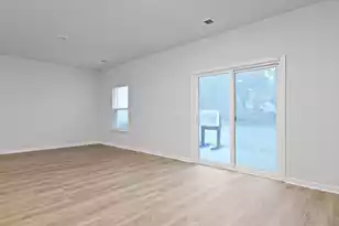 208 Garbon Dr, Summerville, SC 29485 - Photo 9