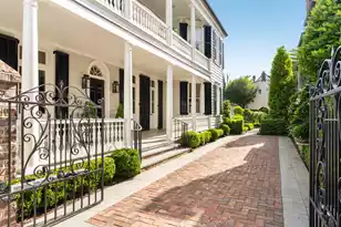 12 Orange St, Charleston, SC 29401 - Photo 5