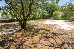 952 McCants Dr, Mount Pleasant, SC 29464 - Photo 17