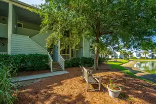 1481 Center St, Mount Pleasant, SC 29464 - Photo 5