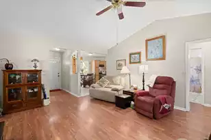 324 Parish Parc Dr, Summerville, SC 29485 - Photo 9