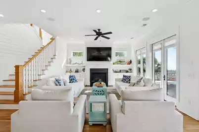 507 Ashley Avenue W, Folly Beach, SC 29439 - Photo 15