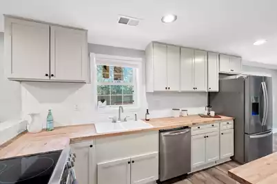 1174 Fort Johnson Road, Charleston, SC 29412 - Photo 7