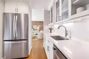 55 Ashley Ave, Charleston, SC 29401 - Photo 7