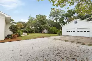 1011 Lakeview Dr, Mount Pleasant, SC 29464 - Photo 57