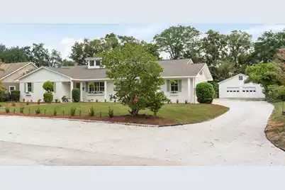 1011 Lakeview Drive, Mount Pleasant, SC 29464 - Photo 3