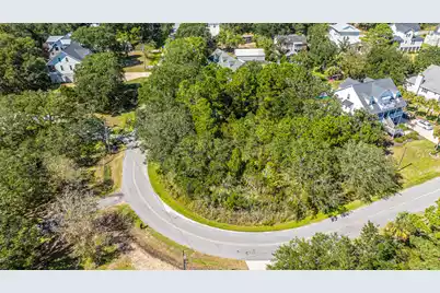 1551 Periwinkle Drive, Mount Pleasant, SC 29466 - Photo 5