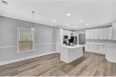 2703 Surrey Drive E, North Charleston, SC 29405 - Photo 9