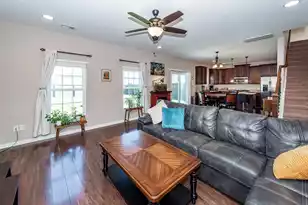 300 Trumpet Tree Dr, Goose Creek, SC 29445 - Photo 9