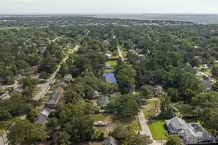 933 Lakeview Dr, Mount Pleasant, SC 29464 - Photo 61