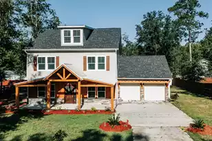 438 Locust St, Walterboro, SC 29488 - Photo 3