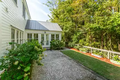 1142 Fulton Hall Lane, Mount Pleasant, SC 29466 - Photo 35