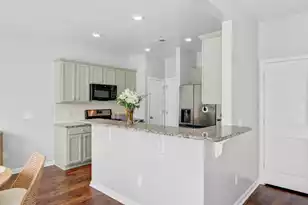 620 Redbud Ln, Summerville, SC 29486 - Photo 13