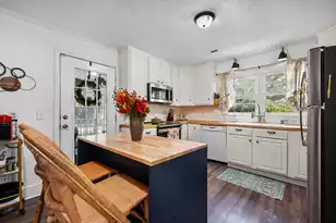 41 Lacey St, Yemassee, SC 29945 - Photo 3