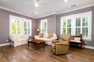 1646 Florentia St, Mount Pleasant, SC 29464 - Photo 7