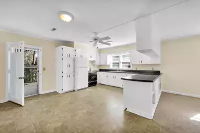 208 George Street, Walterboro, SC 29488 - Photo 19