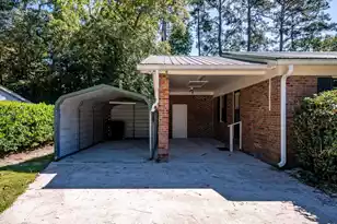 105 Pinewood St, Walterboro, SC 29488 - Photo 9