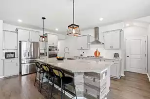 205 Country Gate Ln, Summerville, SC 29485 - Photo 7