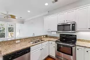 300 Kinloss Country Ln, Mount Pleasant, SC 29466 - Photo 15