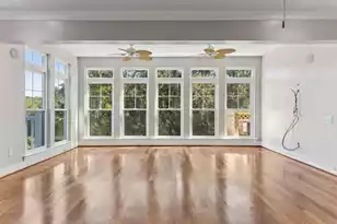 300 Kinloss Country Ln, Mount Pleasant, SC 29466 - Photo 7