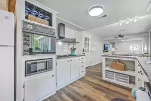 200 Hilltop Dr, Bonneau, SC 29431 - Photo 15