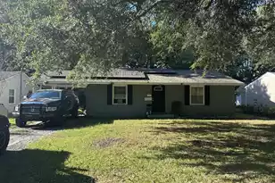 1206 Hawthorne Rd, Hanahan, SC 29410 - Photo 1