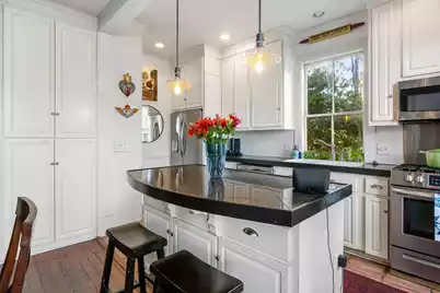 725 King Street, Mount Pleasant, SC 29464 - Photo 7