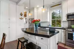 725 King St, Mount Pleasant, SC 29464 - Photo 7