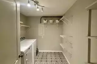 677 Buckhall Ct, Mount Pleasant, SC 29464 - Photo 11