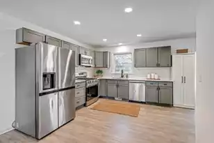 702 Palmetto Street N, Summerville, SC 29483 - Photo 11