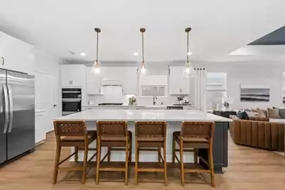 637 Coral Bells Lane, Summerville, SC 29486 - Photo 5