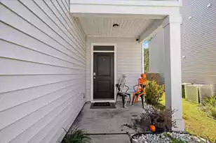 648 Silver Spruce St, Summerville, SC 29486 - Photo 5